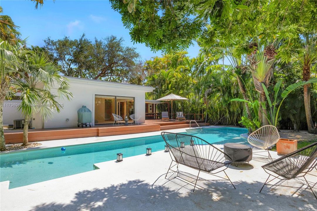 Недавно продано: $2,495,000 (3 спален, 4 ванн, 2076 Квадратных фут)