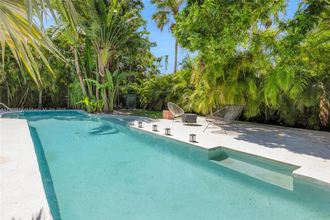 Недавно продано: $2,495,000 (3 спален, 4 ванн, 2076 Квадратных фут)