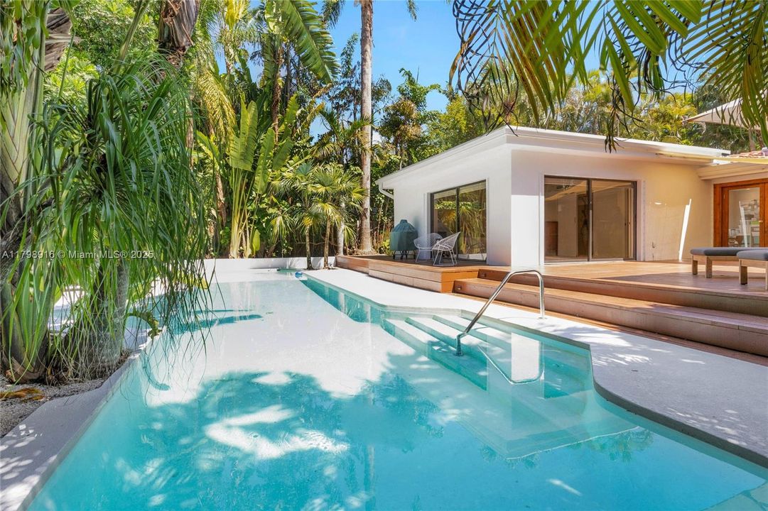 Недавно продано: $2,495,000 (3 спален, 4 ванн, 2076 Квадратных фут)