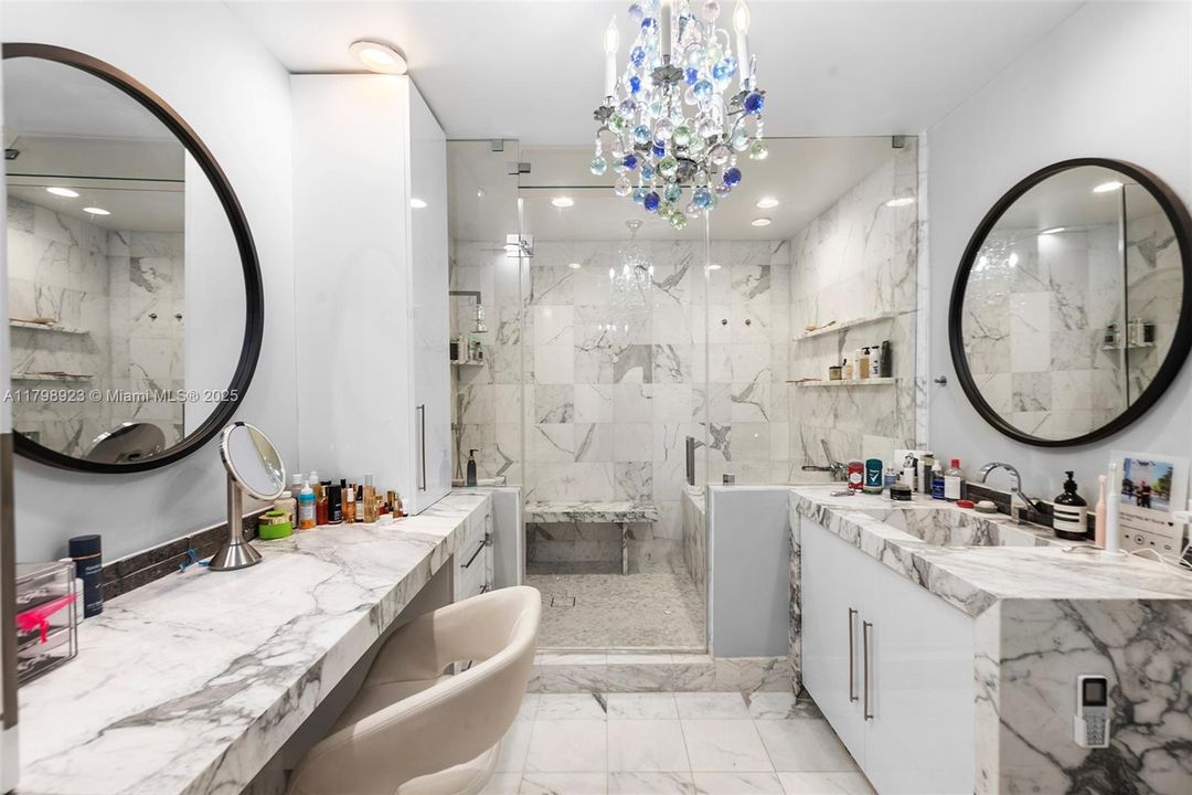 For Sale: $2,995,000 (3 beds, 2 baths, 2167 Square Feet)