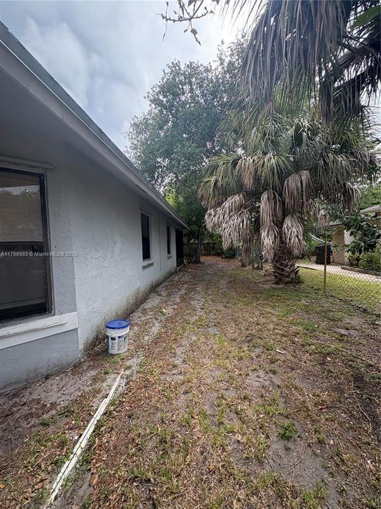 Vendido Recientemente: $749,000 (0 camas, 0 baños, 1996 Pies cuadrados)