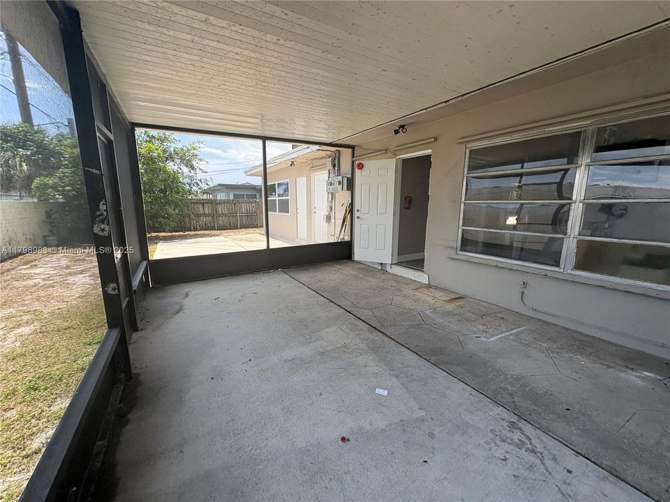 Vendido Recientemente: $749,000 (0 camas, 0 baños, 1996 Pies cuadrados)