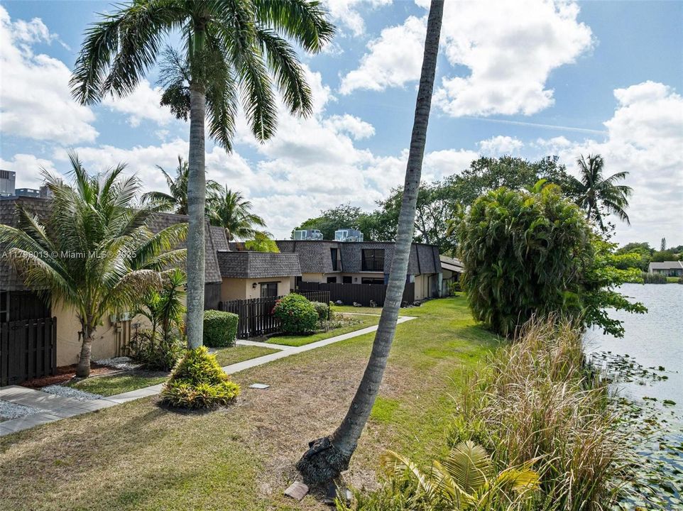 En Venta: $315,000 (3 camas, 2 baños, 1500 Pies cuadrados)