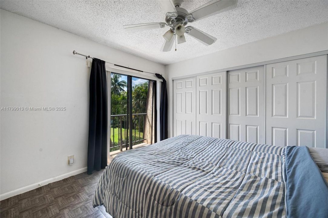 En Venta: $315,000 (3 camas, 2 baños, 1500 Pies cuadrados)