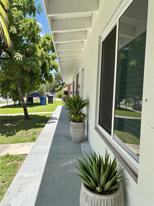 待售: $633,000 (0 贝兹, 0 浴室, 1375 平方英尺)