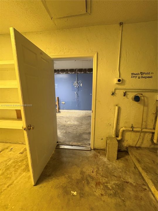 Недавно продано: $610,000 (0 спален, 0 ванн, 2502 Квадратных фут)