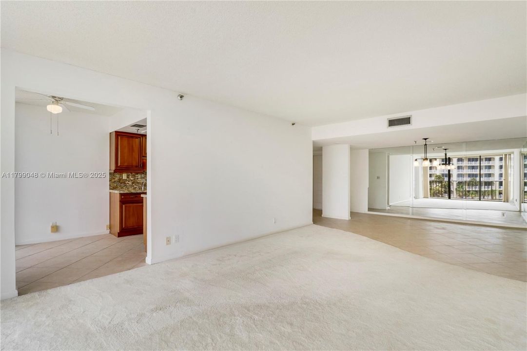 Recently Sold: $800,000 (2 beds, 2 baths, 1485 Square Feet)