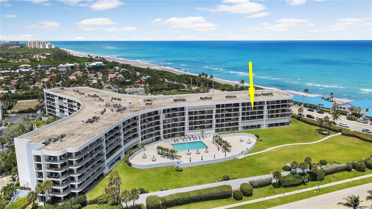 Recently Sold: $800,000 (2 beds, 2 baths, 1485 Square Feet)