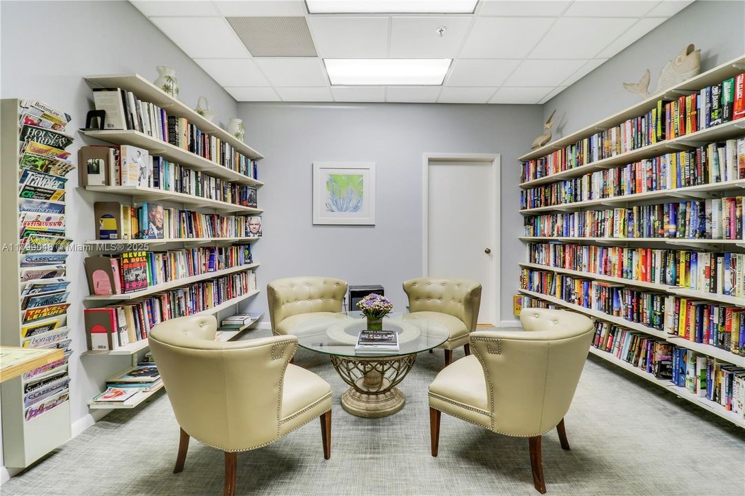 Recently Sold: $800,000 (2 beds, 2 baths, 1485 Square Feet)