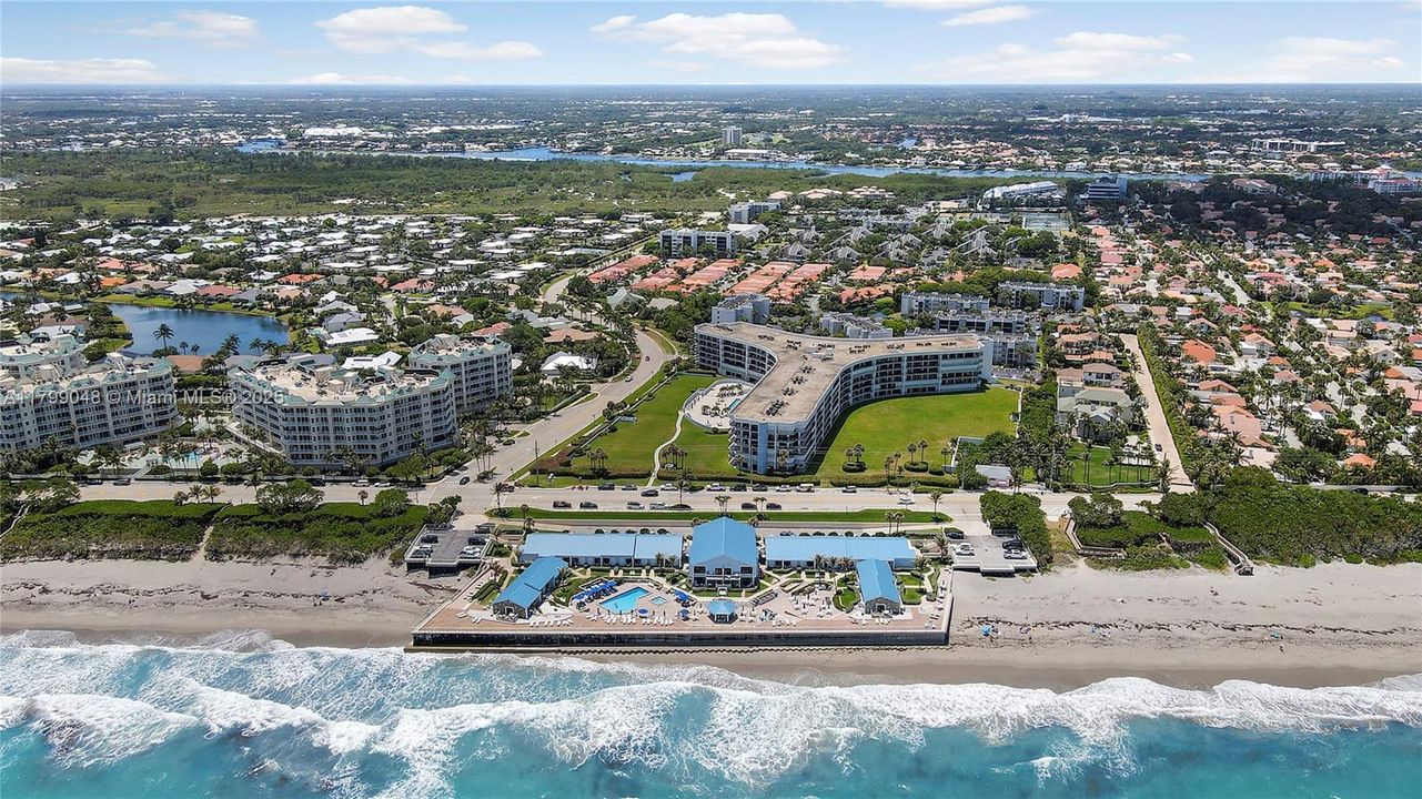 Recently Sold: $800,000 (2 beds, 2 baths, 1485 Square Feet)