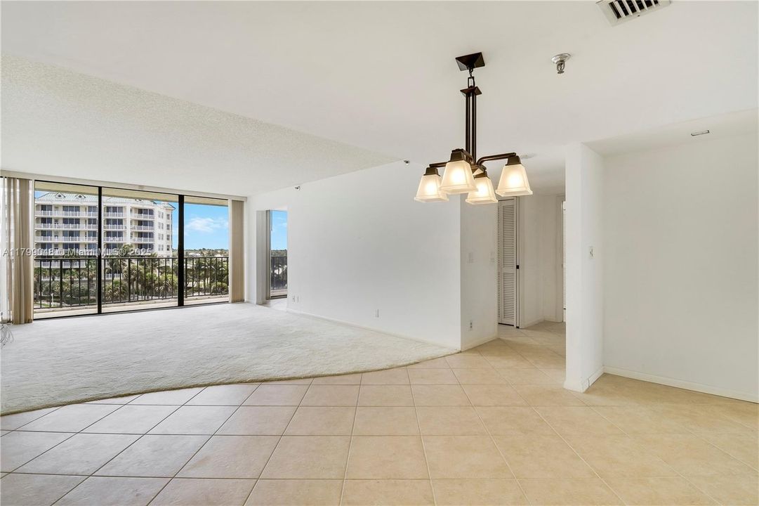 Recently Sold: $800,000 (2 beds, 2 baths, 1485 Square Feet)