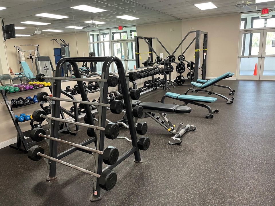 На продажу: $95,000 (1 спален, 1 ванн, 738 Квадратных фут)