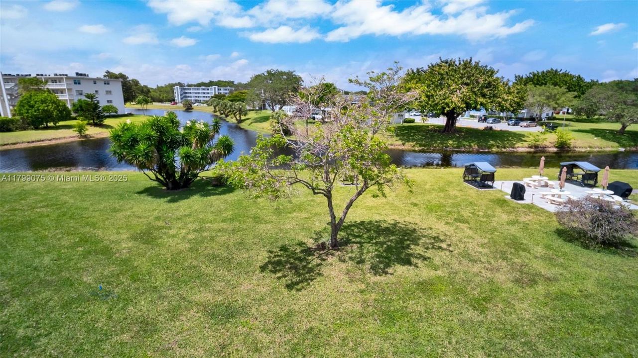 На продажу: $95,000 (1 спален, 1 ванн, 738 Квадратных фут)