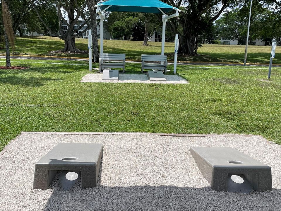 На продажу: $95,000 (1 спален, 1 ванн, 738 Квадратных фут)