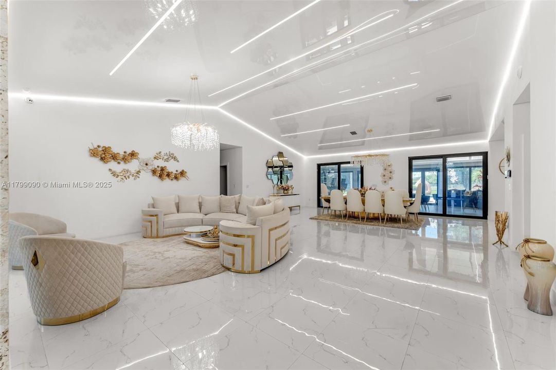 待售: $2,900,000 (5 贝兹, 2 浴室, 4396 平方英尺)