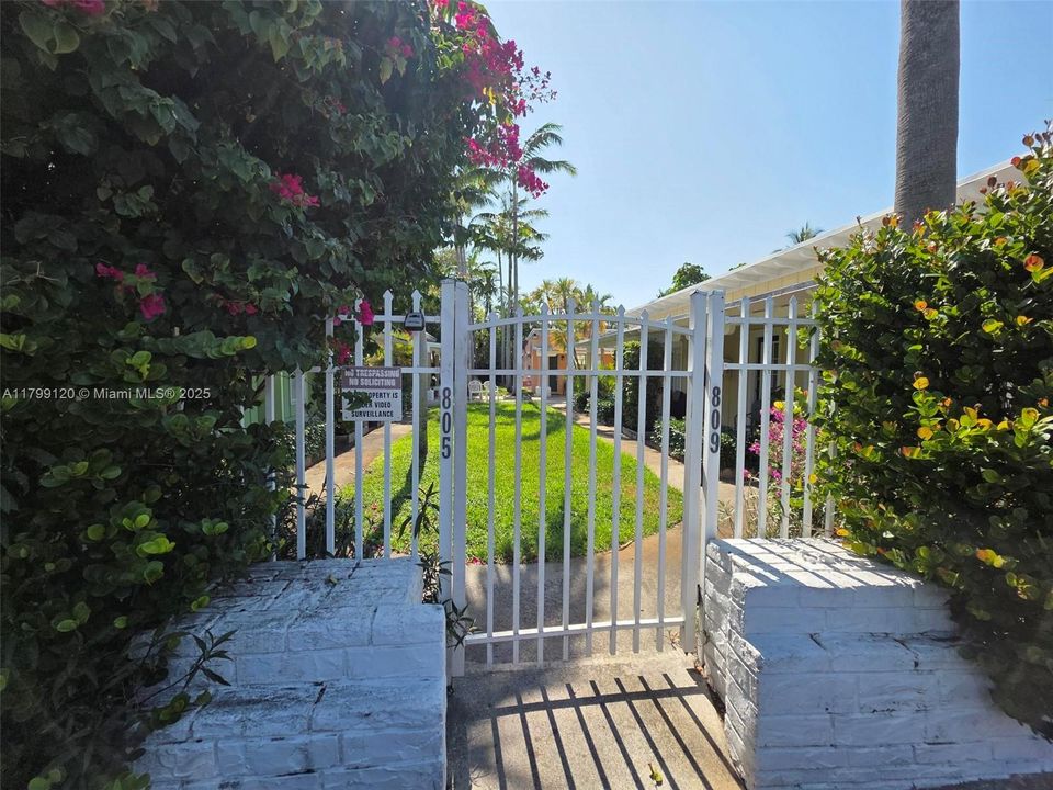 For Sale: $184,900 (0 beds, 1 baths, 400 Square Feet)