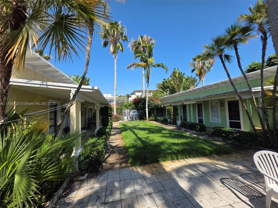 For Sale: $184,900 (0 beds, 1 baths, 400 Square Feet)