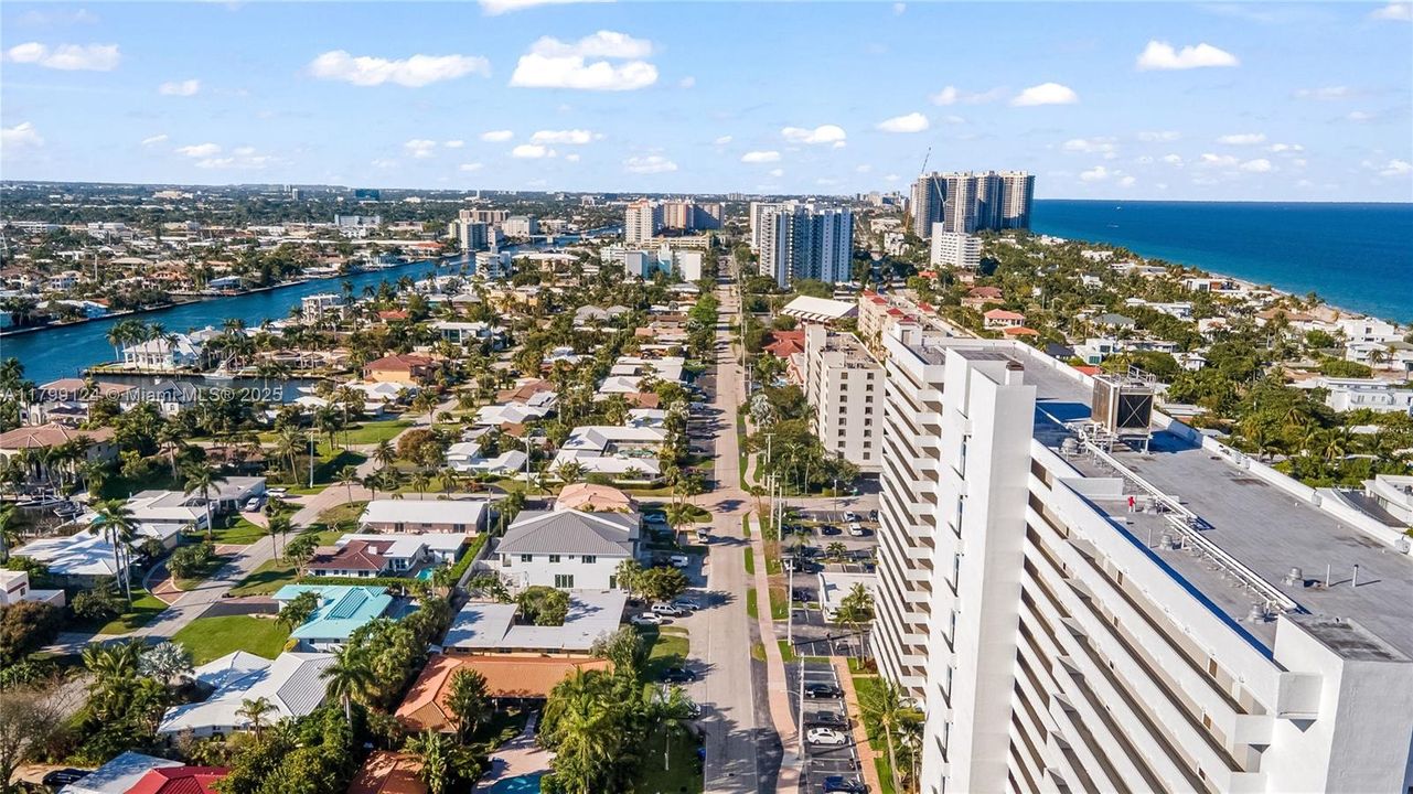 Recently Sold: $300,000 (2 beds, 2 baths, 1425 Square Feet)