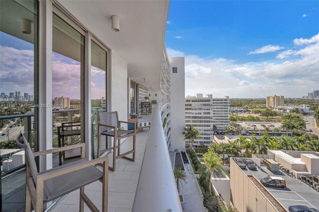 Недавно продано: $1,250,000 (2 спален, 2 ванн, 1783 Квадратных фут)