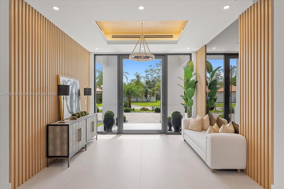 Recently Sold: $5,095,000 (6 beds, 6 baths, 5500 Square Feet)