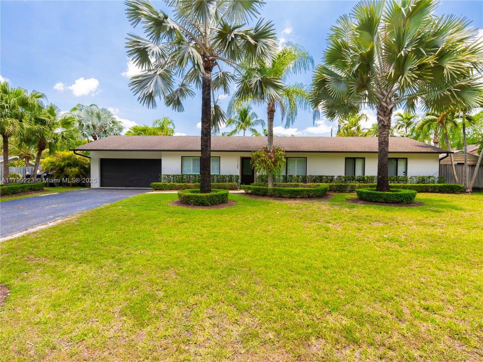 Recently Sold: $999,900 (3 beds, 2 baths, 0 Square Feet)