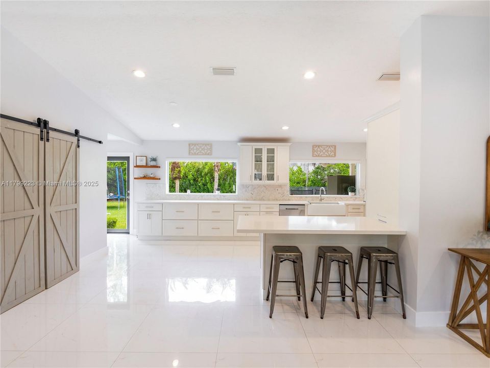 Recently Sold: $999,900 (3 beds, 2 baths, 0 Square Feet)