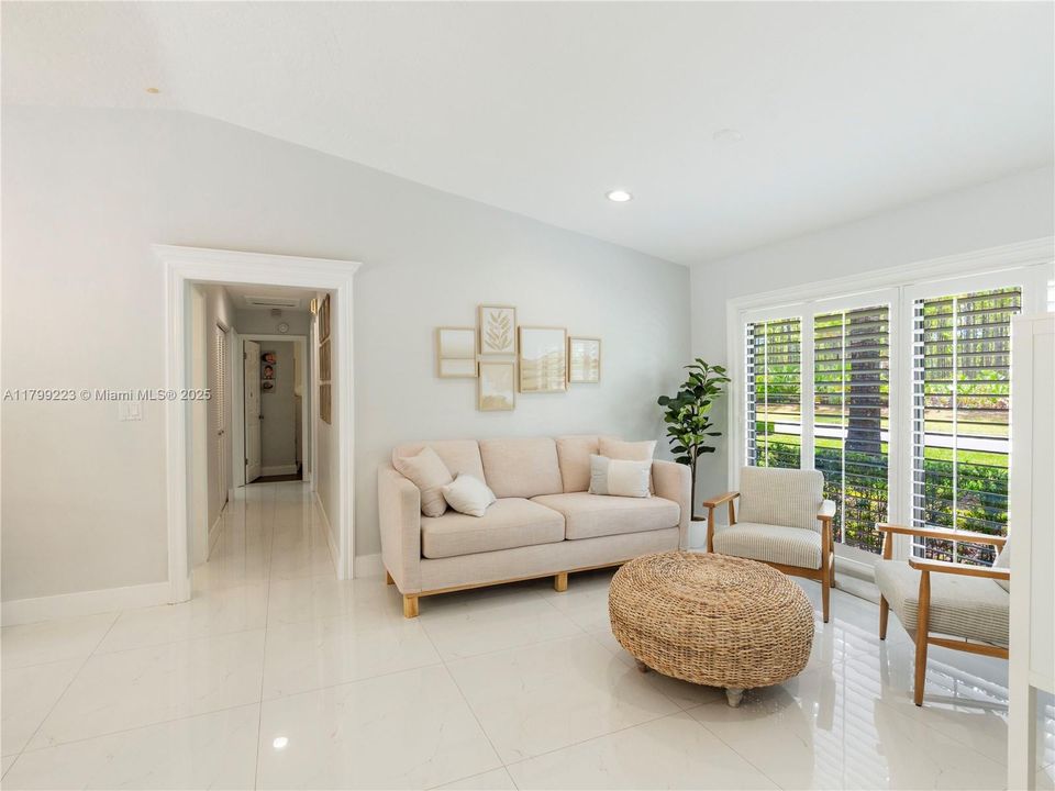 Recently Sold: $999,900 (3 beds, 2 baths, 0 Square Feet)