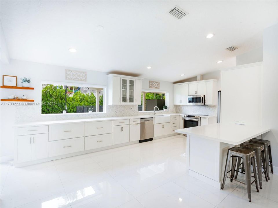 Recently Sold: $999,900 (3 beds, 2 baths, 0 Square Feet)