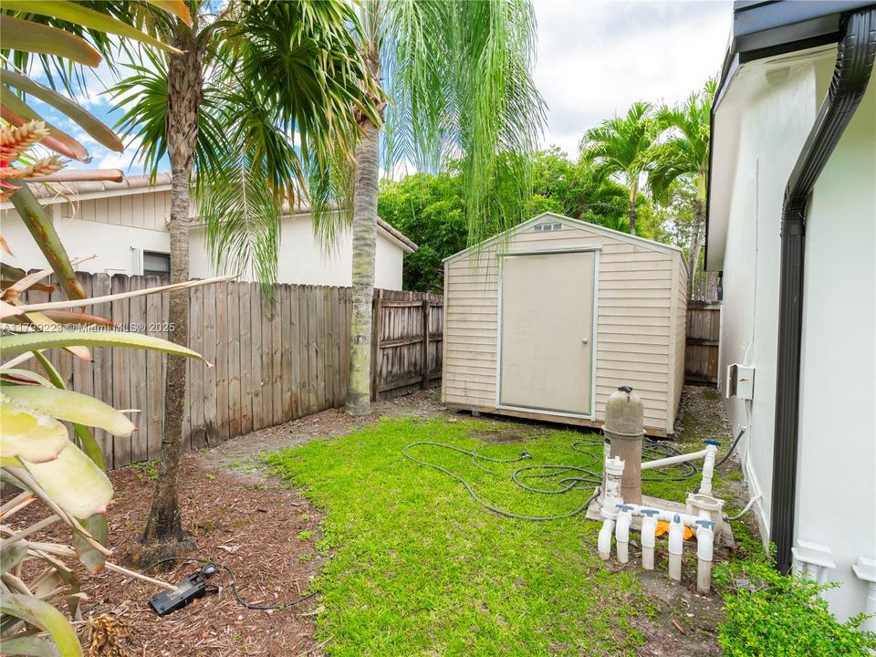 Recently Sold: $999,900 (3 beds, 2 baths, 0 Square Feet)