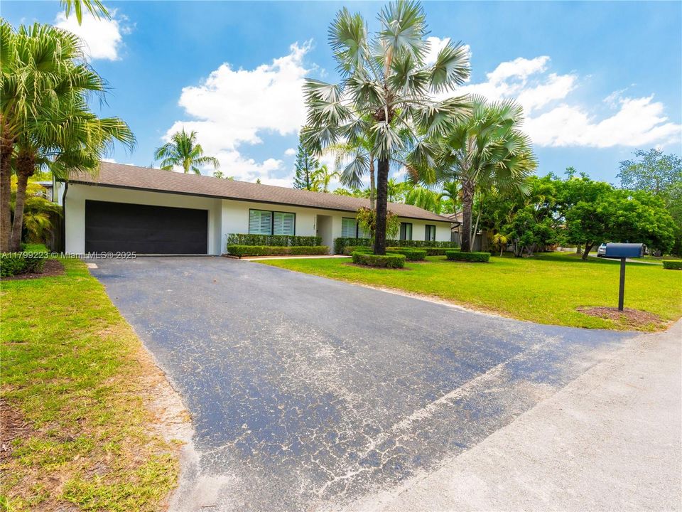 Recently Sold: $999,900 (3 beds, 2 baths, 0 Square Feet)