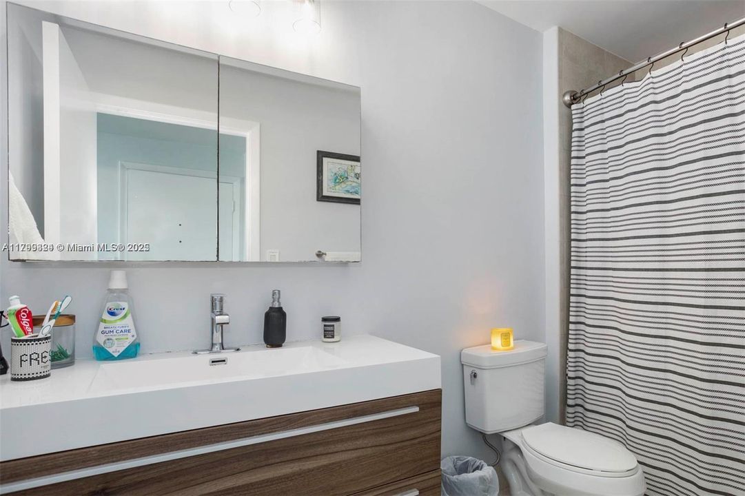 На продажу: $413,000 (1 спален, 1 ванн, 780 Квадратных фут)