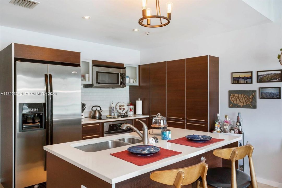 На продажу: $413,000 (1 спален, 1 ванн, 780 Квадратных фут)