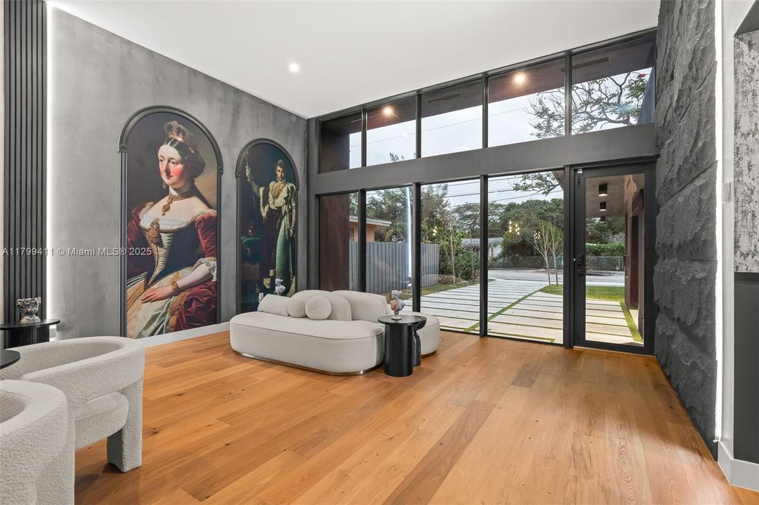 For Sale: $2,080,000 (5 beds, 3 baths, 1940 Square Feet)