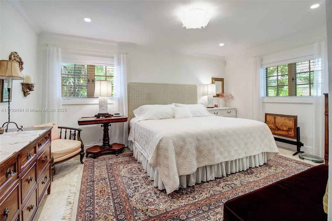 For Sale: $1,195,000 (3 beds, 2 baths, 1567 Square Feet)