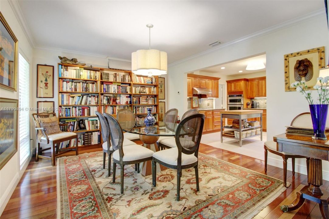 For Sale: $1,195,000 (3 beds, 2 baths, 1567 Square Feet)