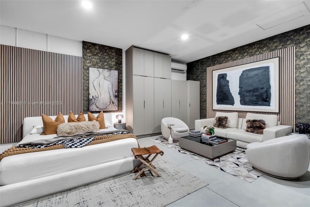 最近售出: $1,450,000 (4 贝兹, 3 浴室, 2702 平方英尺)