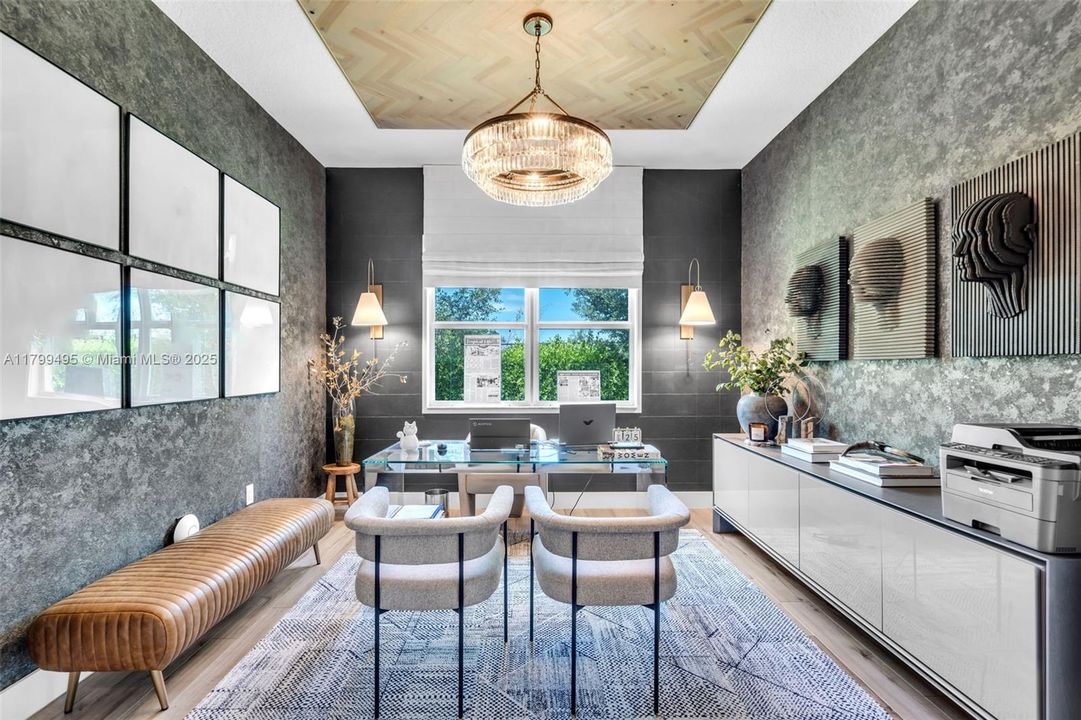 最近售出: $1,450,000 (4 贝兹, 3 浴室, 2702 平方英尺)