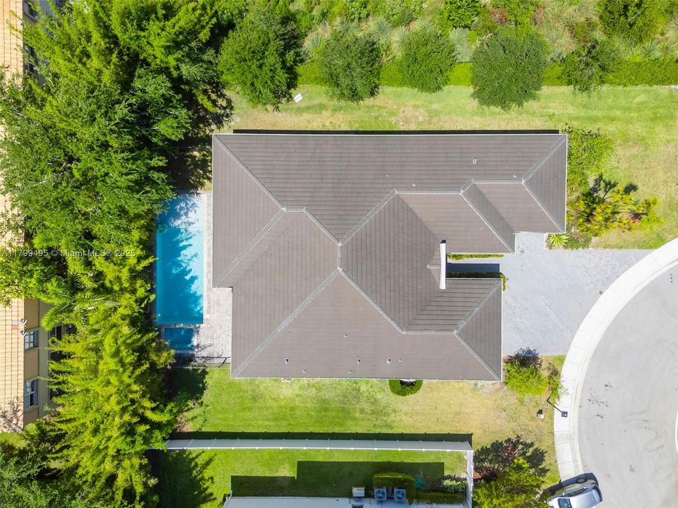 最近售出: $1,450,000 (4 贝兹, 3 浴室, 2702 平方英尺)