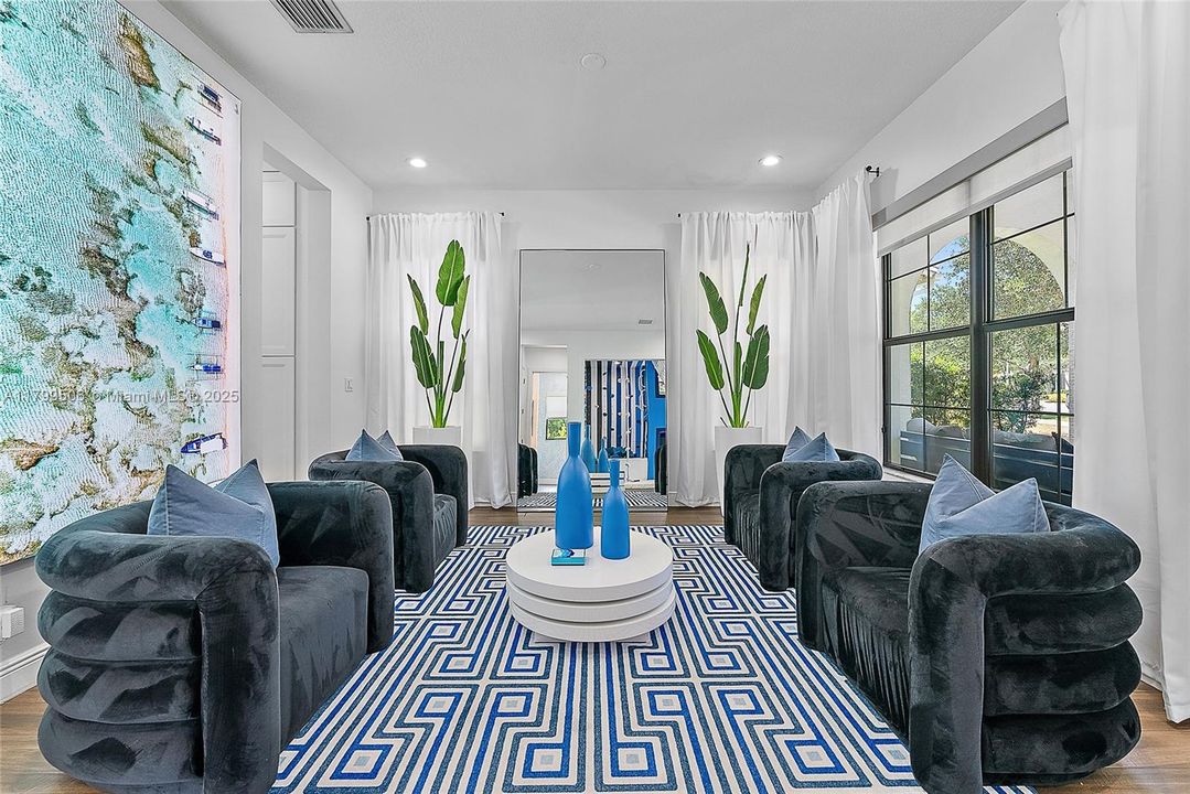 Недавно продано: $2,000,000 (4 спален, 3 ванн, 3922 Квадратных фут)