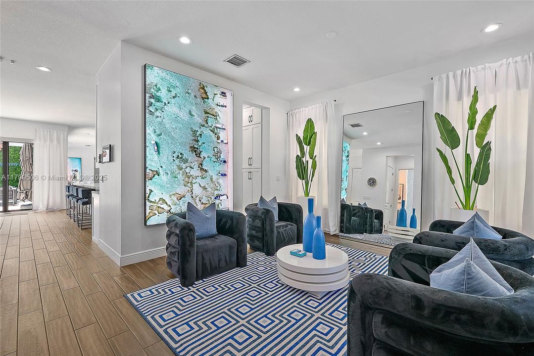 Недавно продано: $2,000,000 (4 спален, 3 ванн, 3922 Квадратных фут)