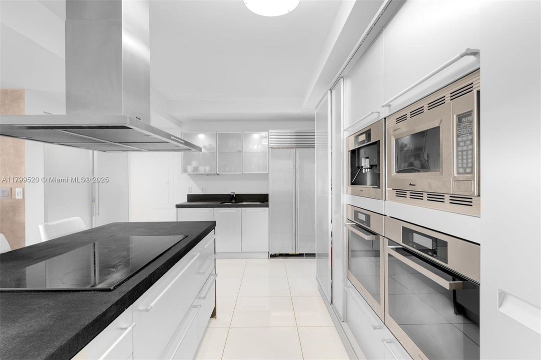 En Venta: $2,295,000 (3 camas, 3 baños, 2137 Pies cuadrados)