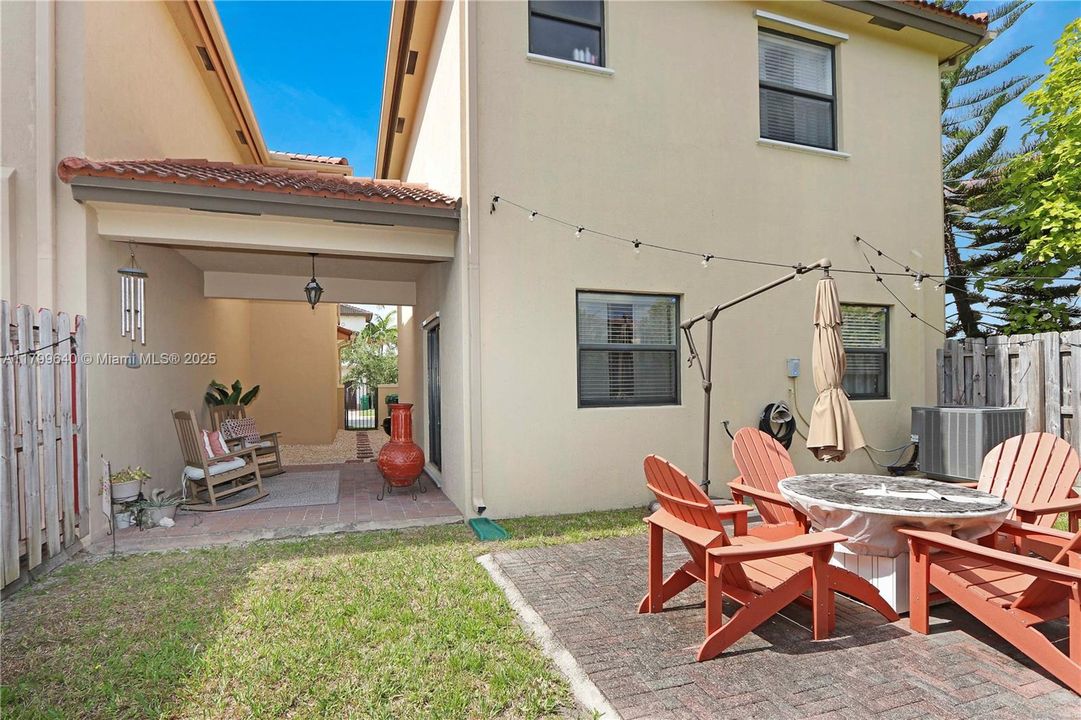 Vendido Recientemente: $500,000 (3 camas, 2 baños, 1787 Pies cuadrados)