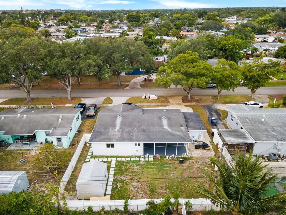 Недавно продано: $569,000 (3 спален, 2 ванн, 1551 Квадратных фут)