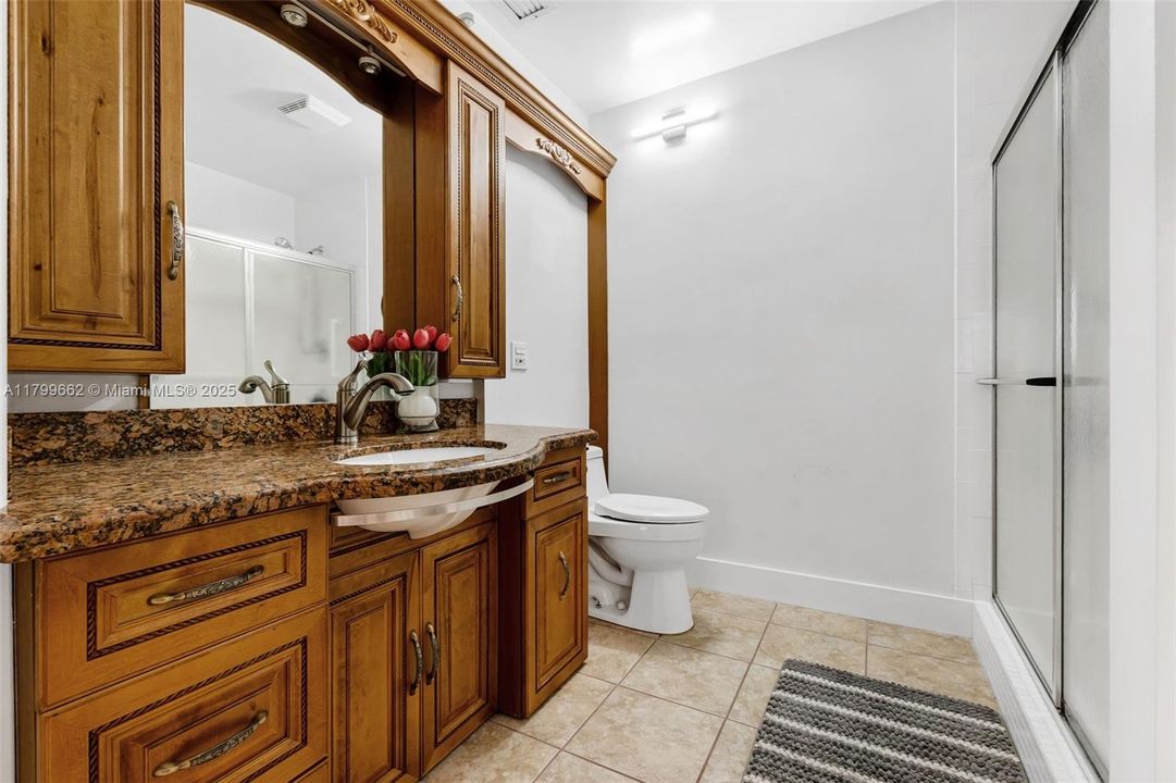 Недавно продано: $569,000 (3 спален, 2 ванн, 1551 Квадратных фут)