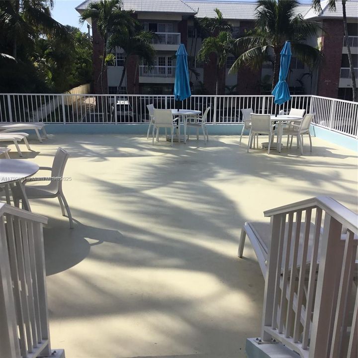 На продажу: $169,900 (1 спален, 1 ванн, 685 Квадратных фут)