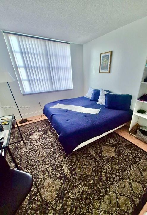 На продажу: $248,000 (2 спален, 2 ванн, 1073 Квадратных фут)