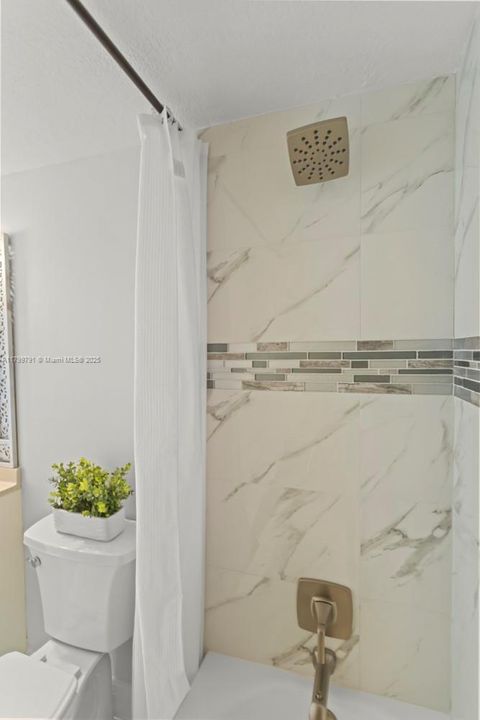 Recently Rented: $1,650 (2 beds, 2 baths, 920 Square Feet)