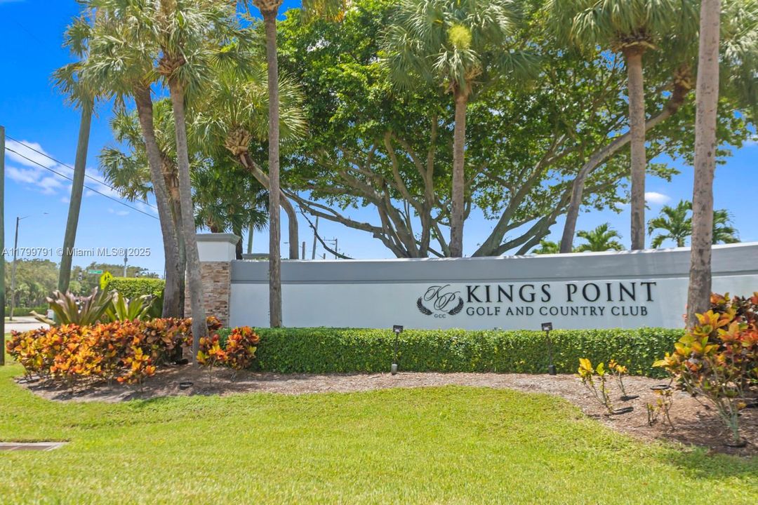 Recently Rented: $1,650 (2 beds, 2 baths, 920 Square Feet)