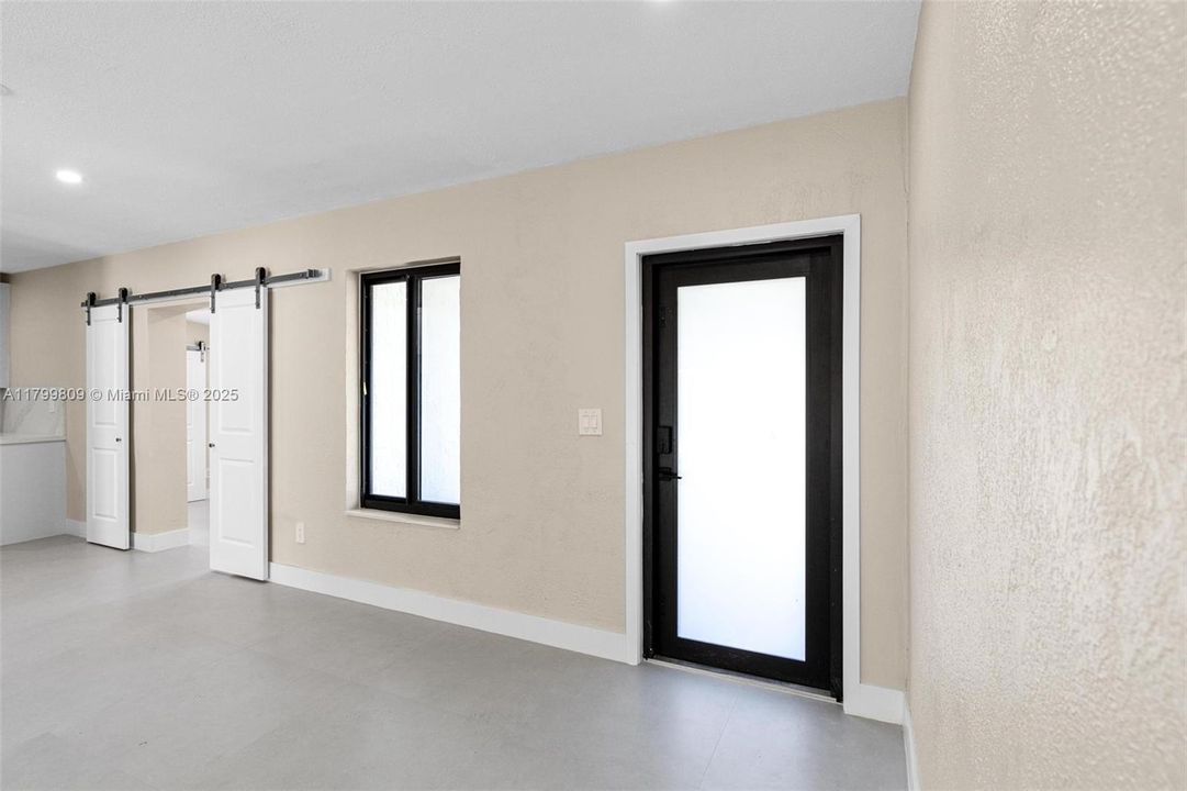 For Sale: $789,000 (5 beds, 3 baths, 2198 Square Feet)