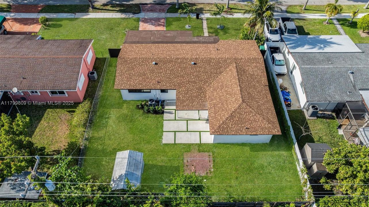 For Sale: $789,000 (5 beds, 3 baths, 2198 Square Feet)